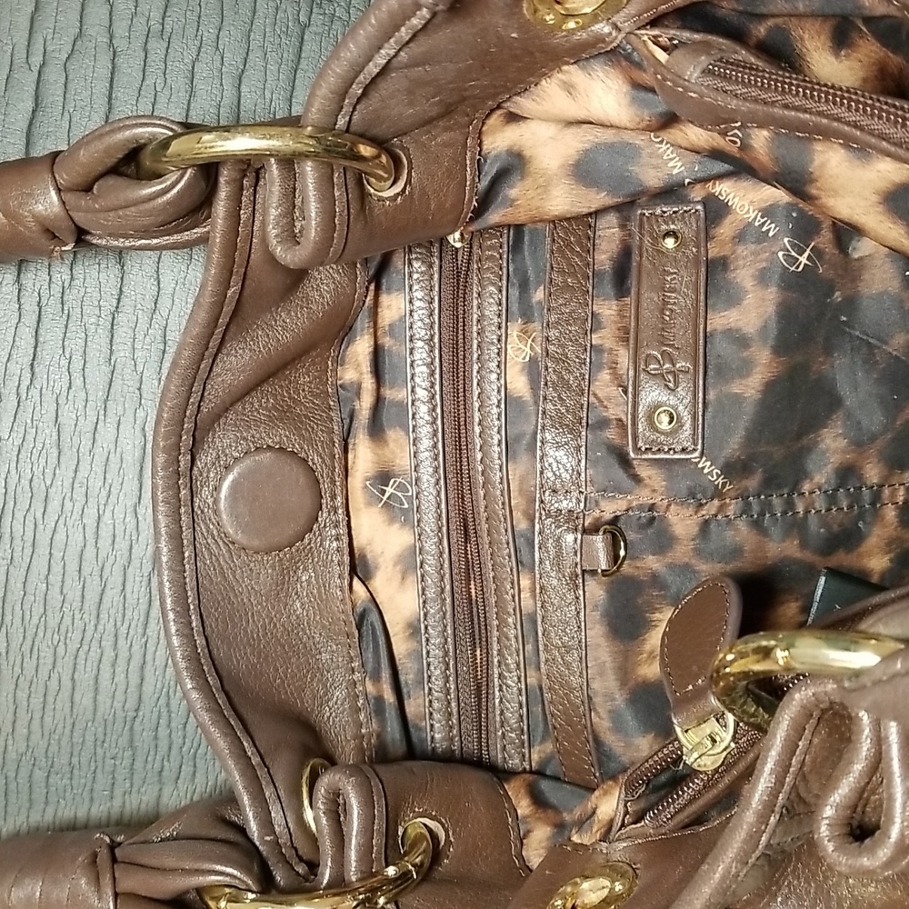 B. Makowsky Leather shoulder bag - Picture 6 of 9